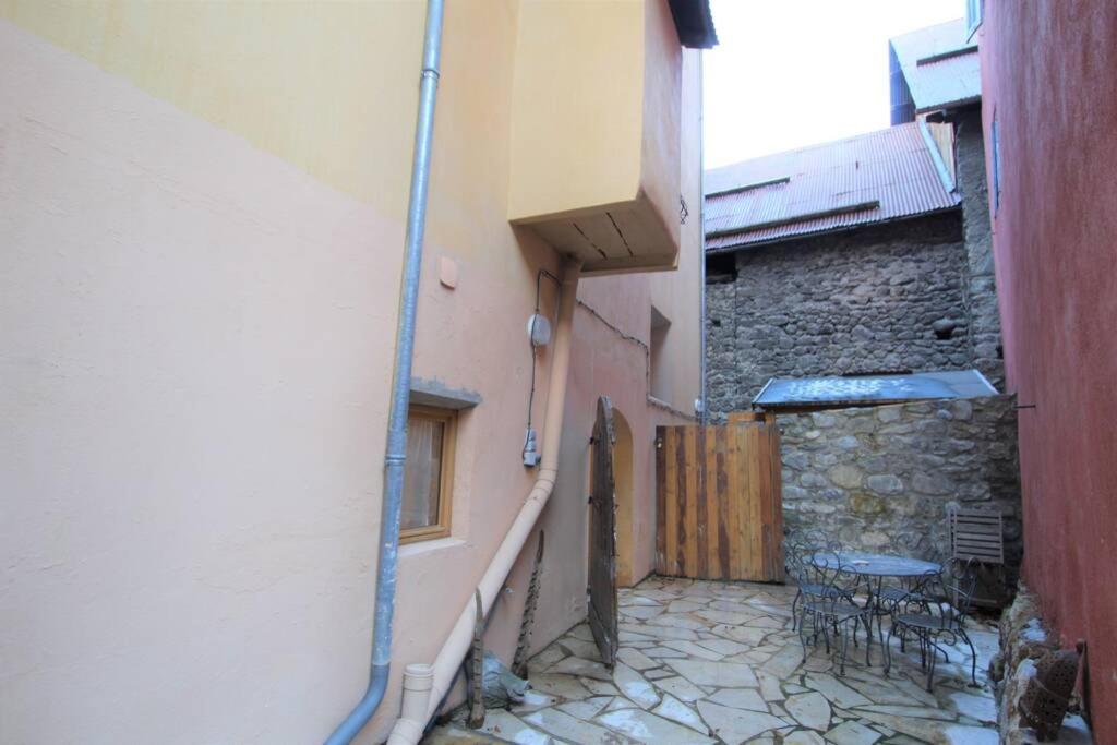La Maison Laugier Charme, Confort, Authenticite Saint-Etienne-de-Tinee Bagian luar foto