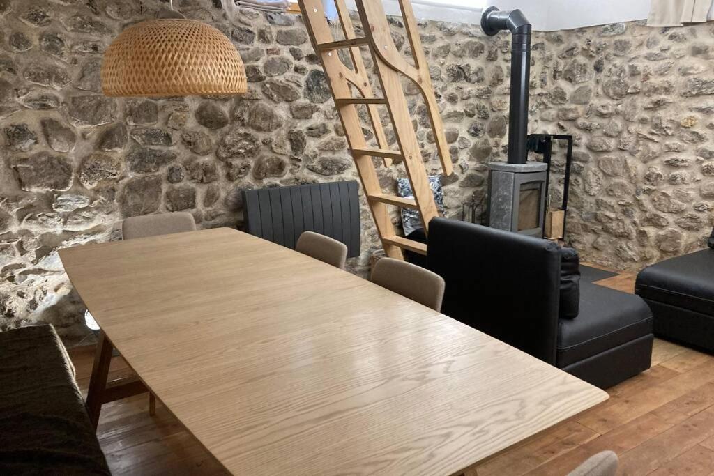 La Maison Laugier Charme, Confort, Authenticite Saint-Etienne-de-Tinee Bagian luar foto