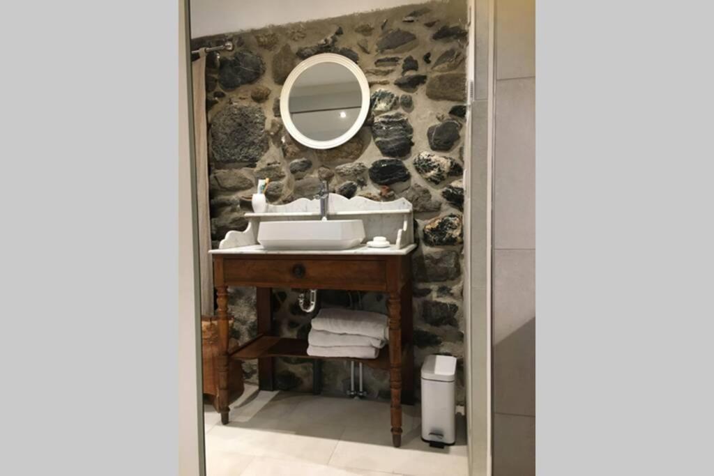 La Maison Laugier Charme, Confort, Authenticite Saint-Etienne-de-Tinee Bagian luar foto